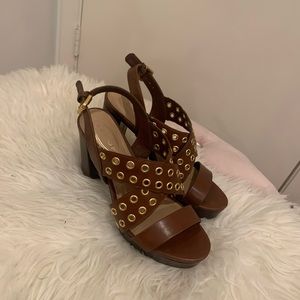 Brown Scoop shoes
